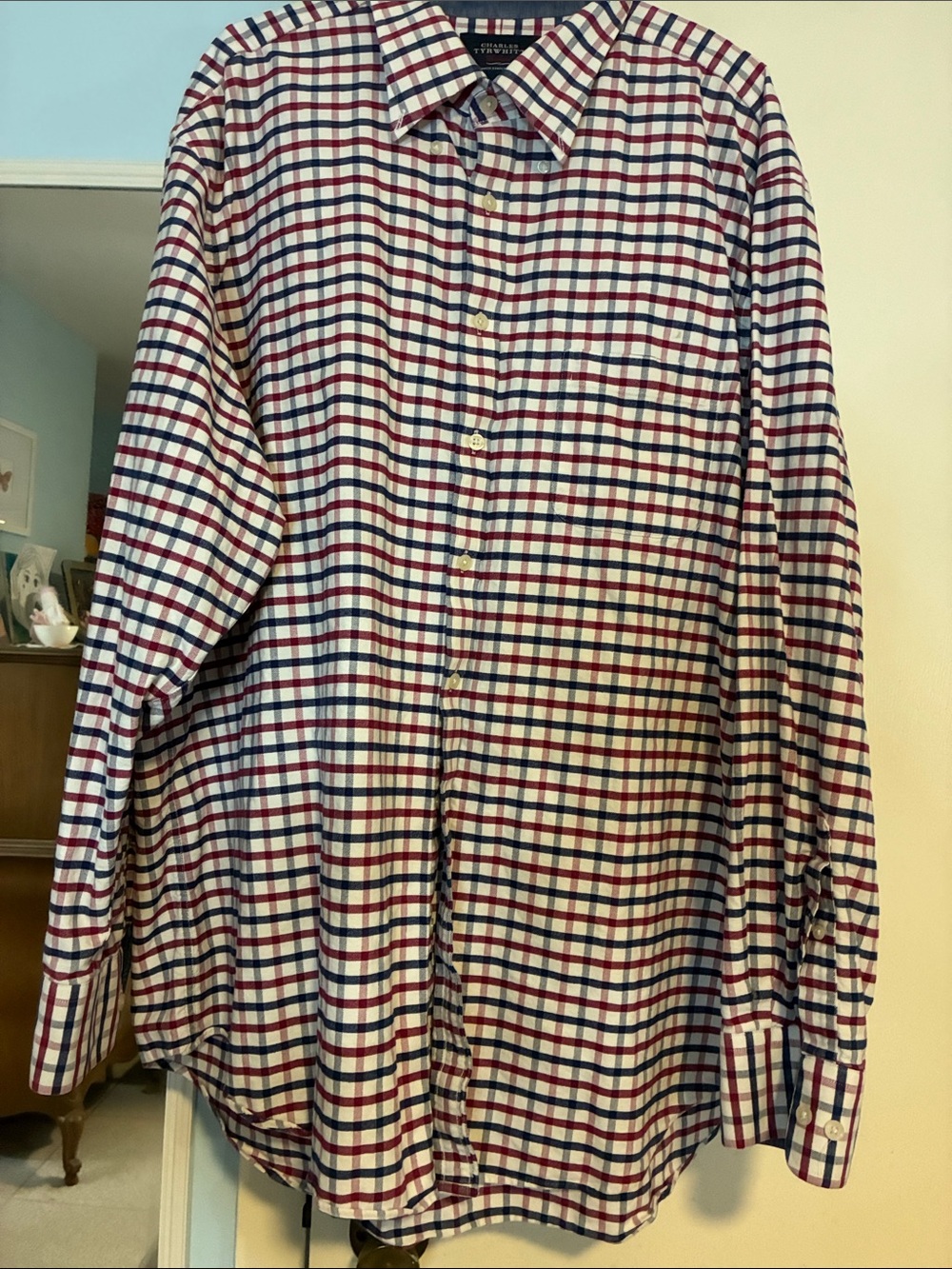 Charles Tyrwhitt Long Sleeves White Button-Up Shirt with Red and Blue Check